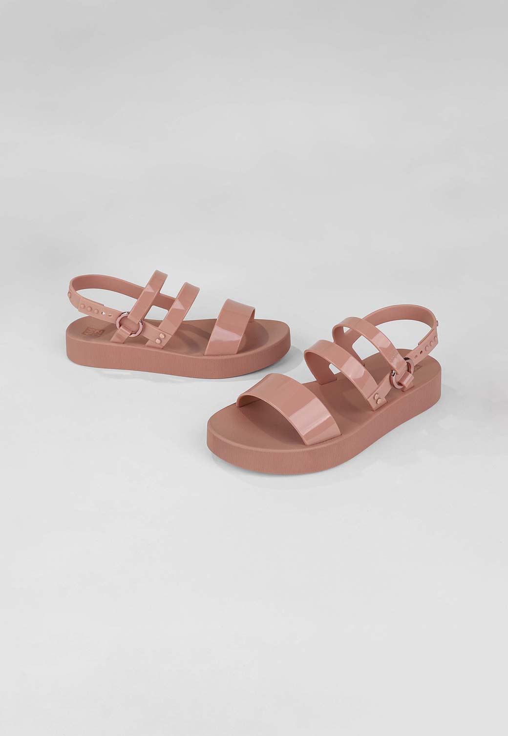 Light Gray סנדלי גומי לנשים ZAXY