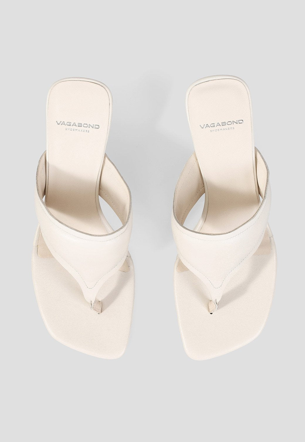 Antique White כפכפי אצבע עם פלטפורמה NELLIE VAGABOND