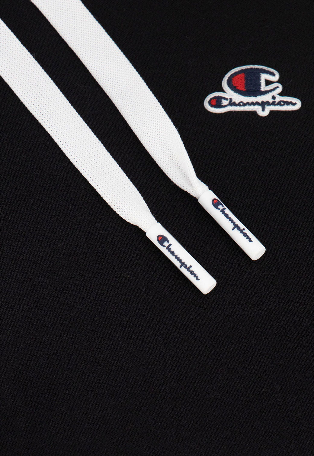 Black קפוצ'ון עם שרוכים וכיס קדמי לנשים CHAMPION