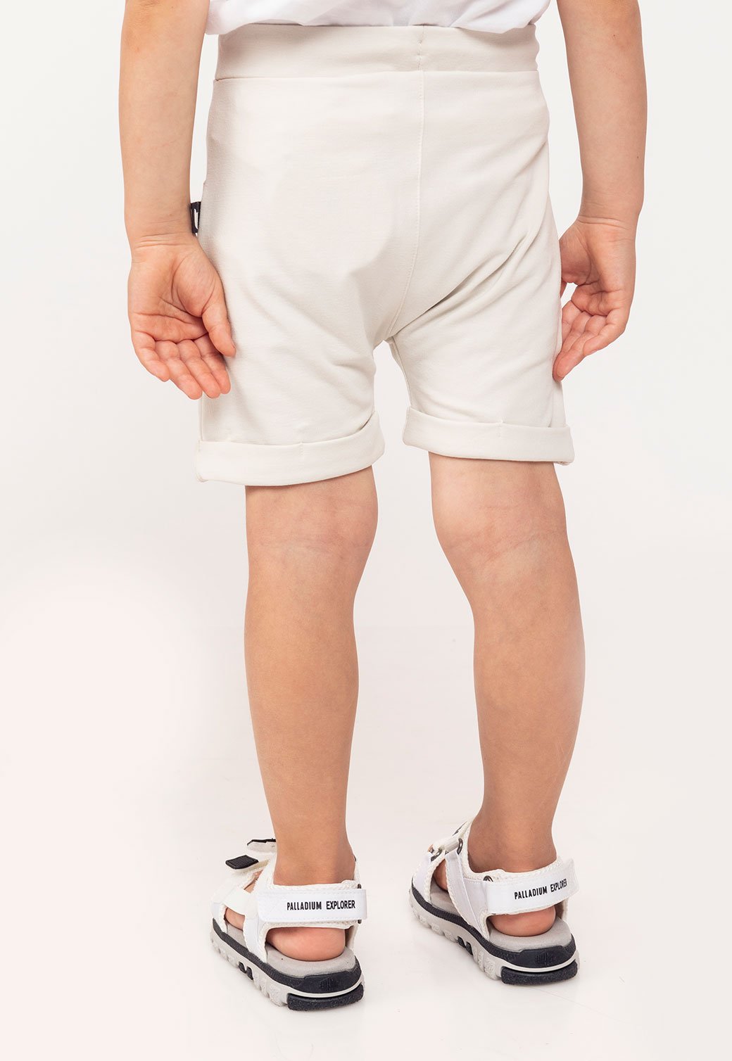 Antique White מכנסיים קצרים עם כיס קנגרו story X MINENE