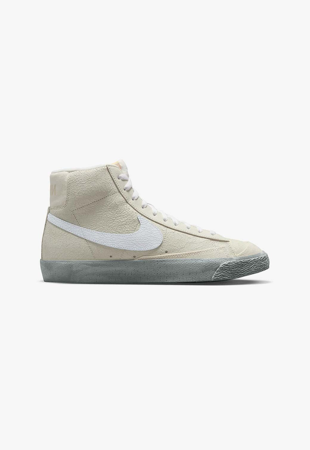 White Smoke סניקרס לגברים Blazer MId '77 NIKE