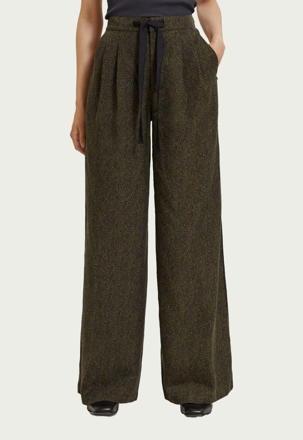 Beige ELENI - HIGH RISE WIDE LEG PRINTED PYJAMA PANT מכנסיים ארוכים SCOTCH & SODA